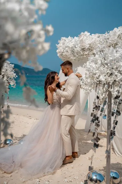 Sandor and Eniko's wedding ceremony in Phuket — photo 51